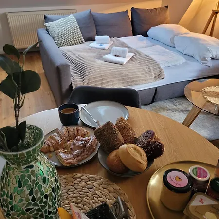Mercedes 4 Personen Parkplatz Zentrum Appartement Bad Pyrmont