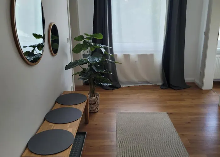 Mercedes 4 Personen Parkplatz Zentrum Бад-Пирмонт